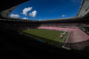Estádio Arena Pernambuco durante final do Campeonato Pernambucano 2024 entre Sport e Náutico, partida patrocinada pela Betnacional (Foto de arquivo: partida patrocinada pela Betnacional em 2024, não do resultado financeiro do 2º trimestre da Flutter.)