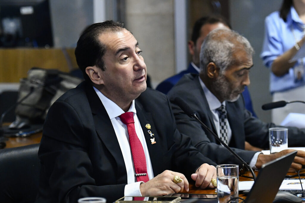 Audiência pública na Comissão de Esporte sobre restrições à publicidade de apostas (Foto de arquivo: audiência da Comissão de Esporte do Senado em 2025 sobre projetos que restringem a publicidade de apostas, não a mesma proposta (PL 1212/25) tratada nesta matéria.)