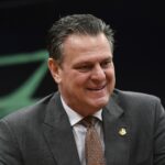 Senador Carlos Fávaro durante reunião da Comissão Mista de Orçamento no Senado (Foto de arquivo: senador Carlos Fávaro durante reunião da Comissão Mista de Orçamento, em março de 2022.)