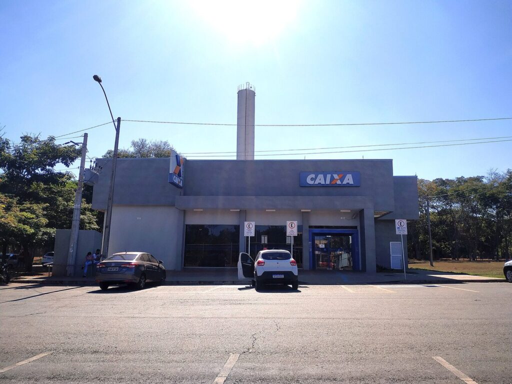 Fachada de uma agência da Caixa Econômica Federal, operadora da Loteca (Foto de arquivo: agência da Caixa Econômica Federal, operadora da Loteca, 2021.)