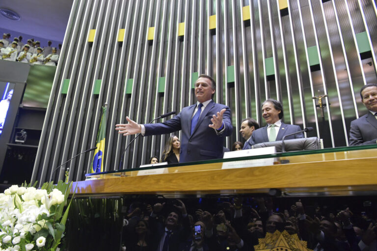 Plenário do Congresso Nacional em sessão solene, vista geral do ambiente onde tramitam as MPs (Foto de arquivo: plenário do Congresso Nacional em sessão solene.)